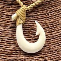 Mangai (anzuelo) | Hueso con cordón ajustable Mangai (anzuelo) | Hueso con cordón ajustable