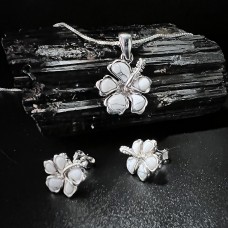 Conjunto Hibisco | Plata Esterlina 925 | Turquesa Blanca Conjunto Hibisco | Plata Esterlina 925 | Turquesa Blanca